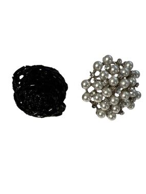 Set of 2 Pearl Cluster and Black Beaded Floral Rings